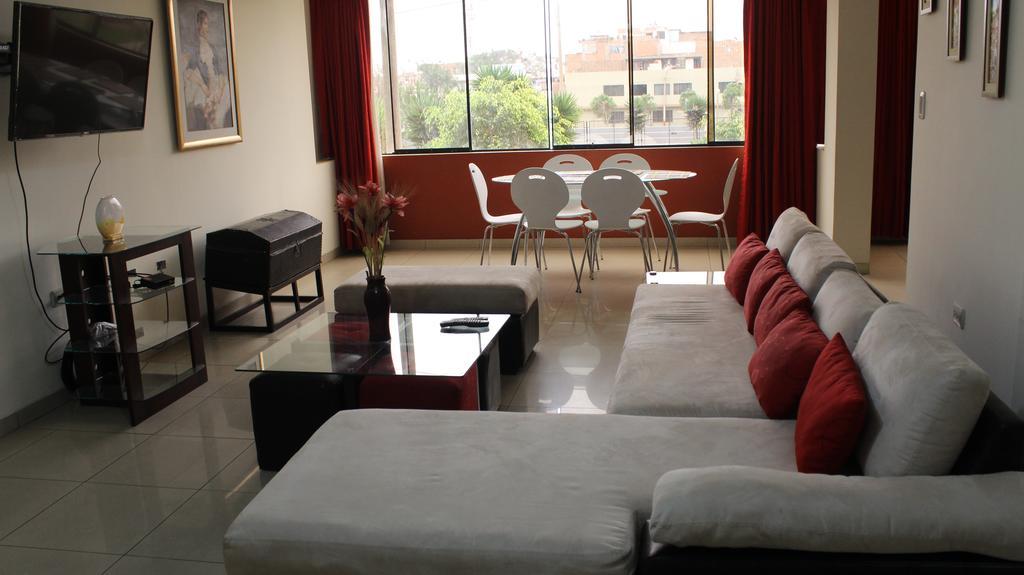 Taytaypa Rooms & Apartments Lima Airport מראה חיצוני תמונה